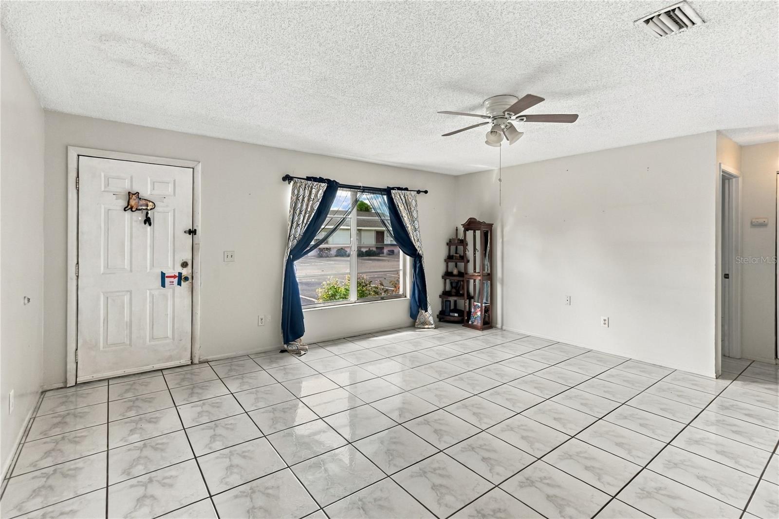 99 Lake Villa Way Property Photo 4