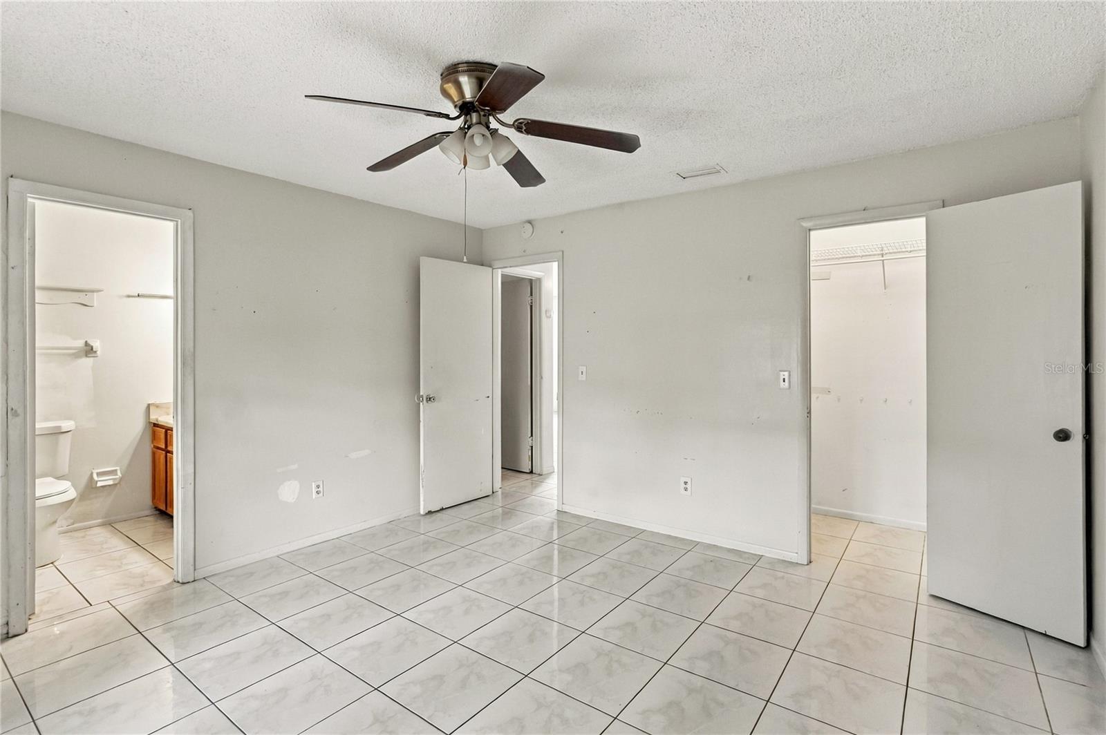 99 Lake Villa Way Property Photo 14