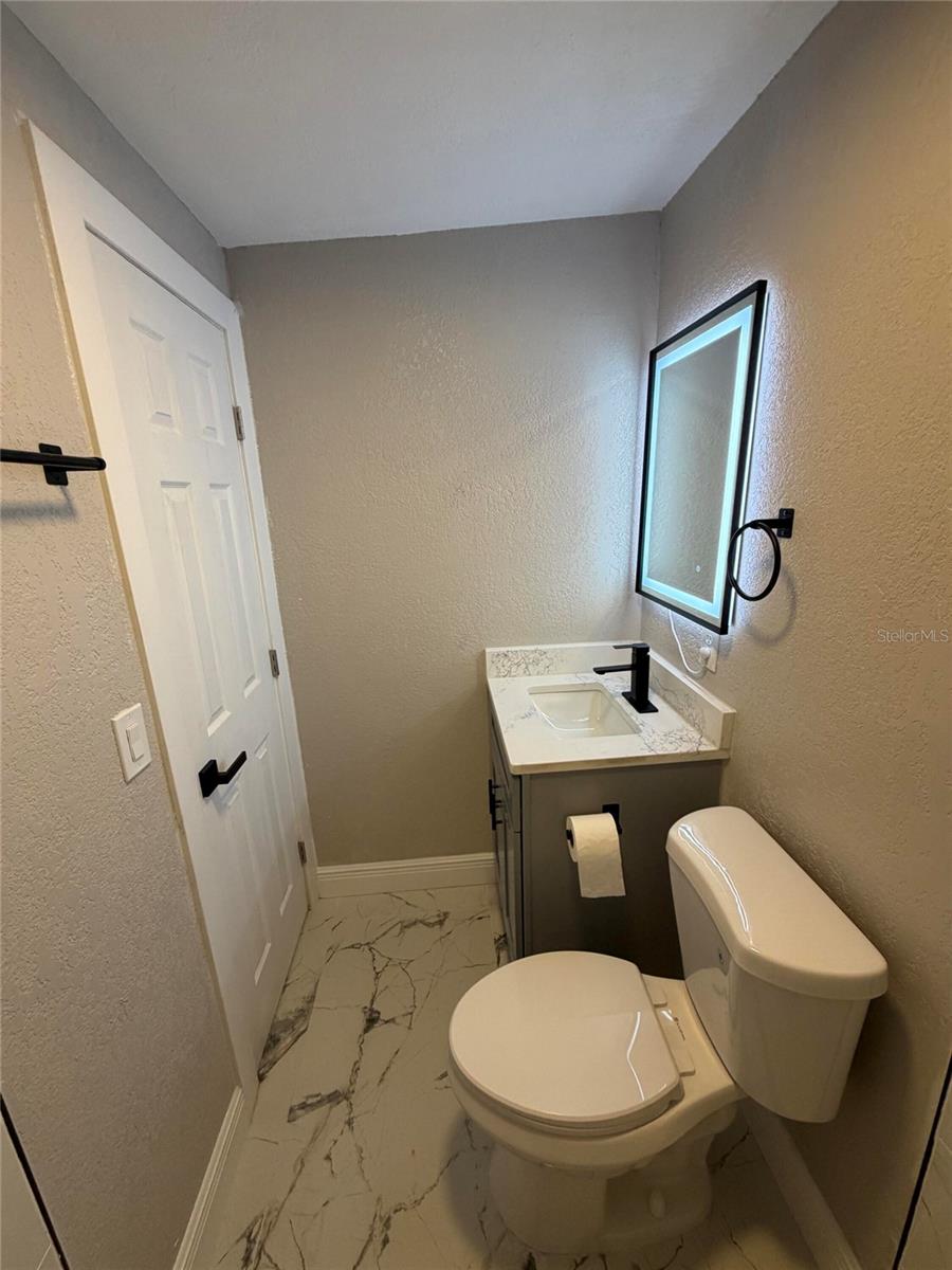 2217 Mallory Ave Property Photo 15