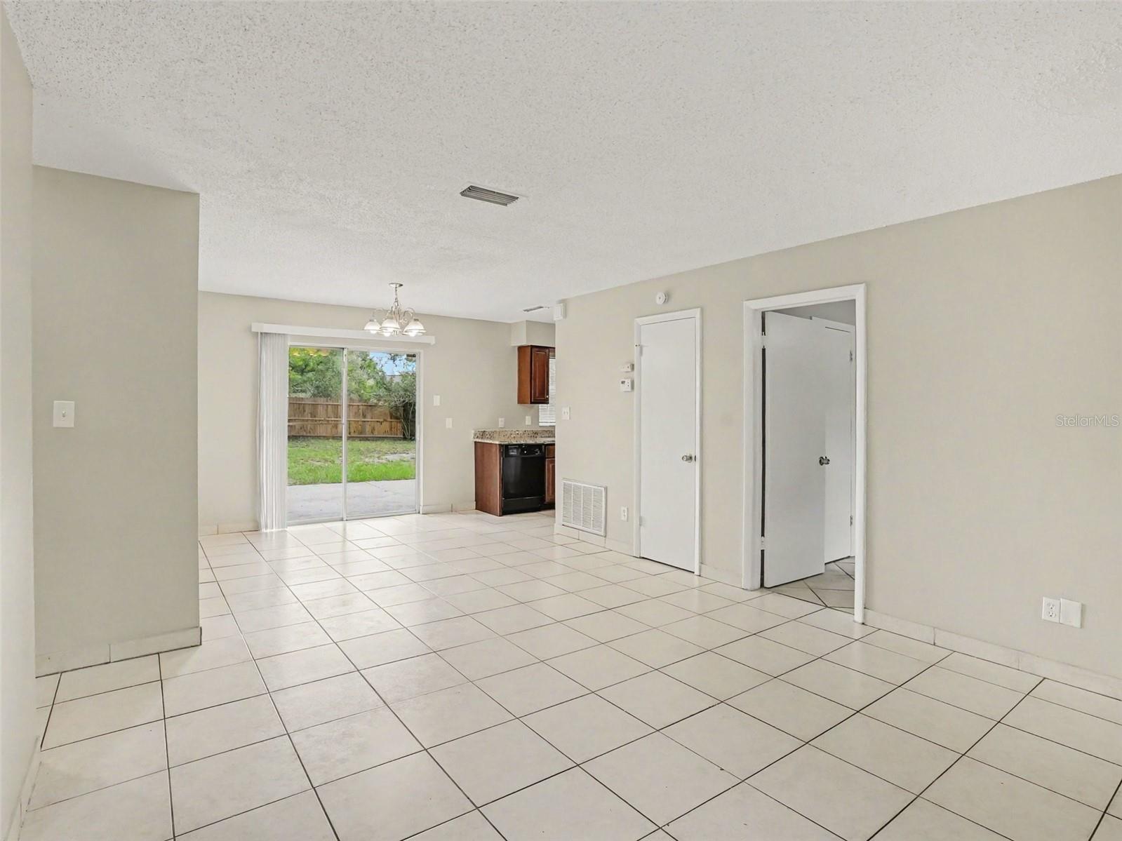 4514 Colbert Ct Property Photo 2