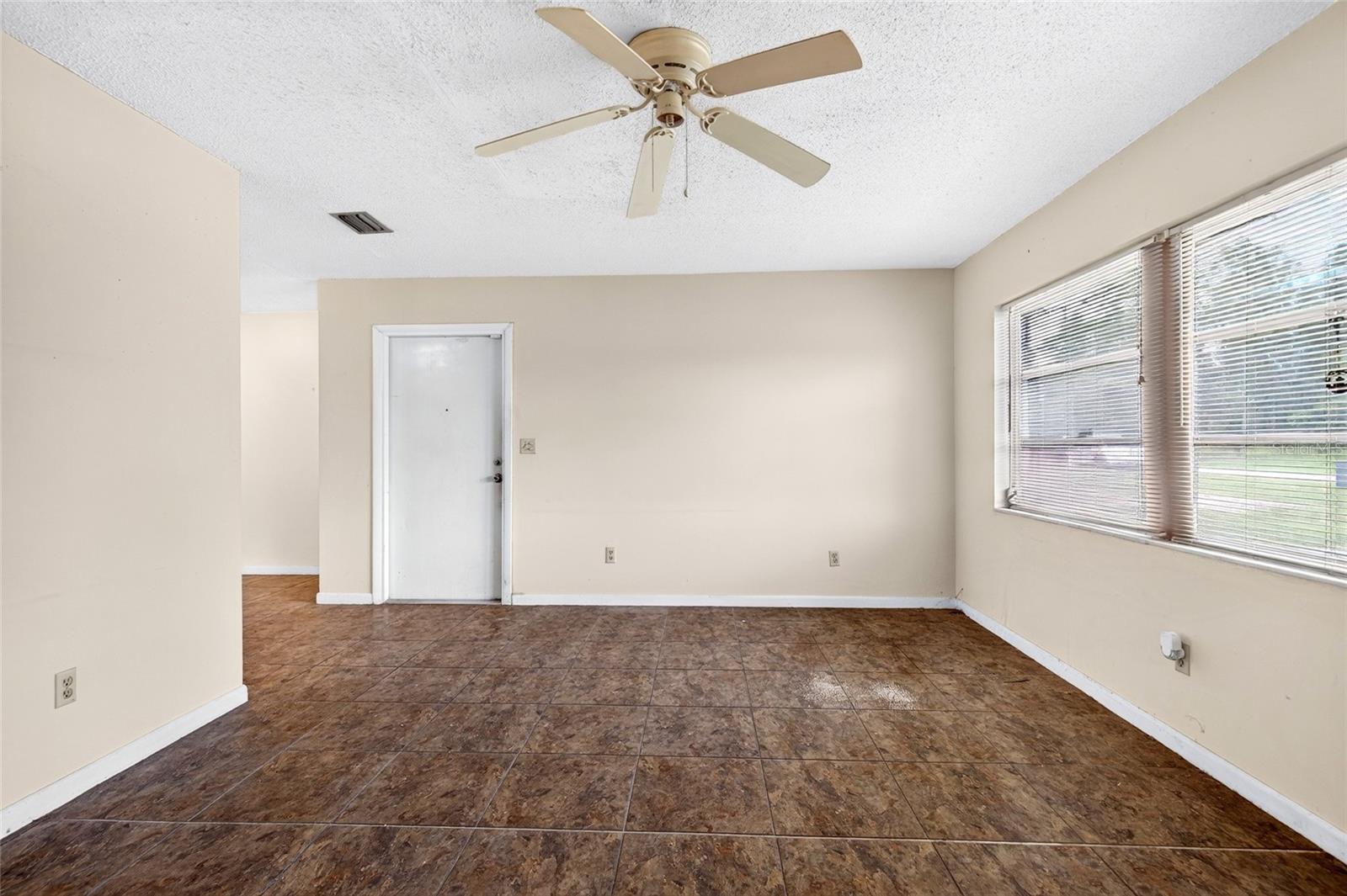 10260 Se 129th Ct Property Photo 5