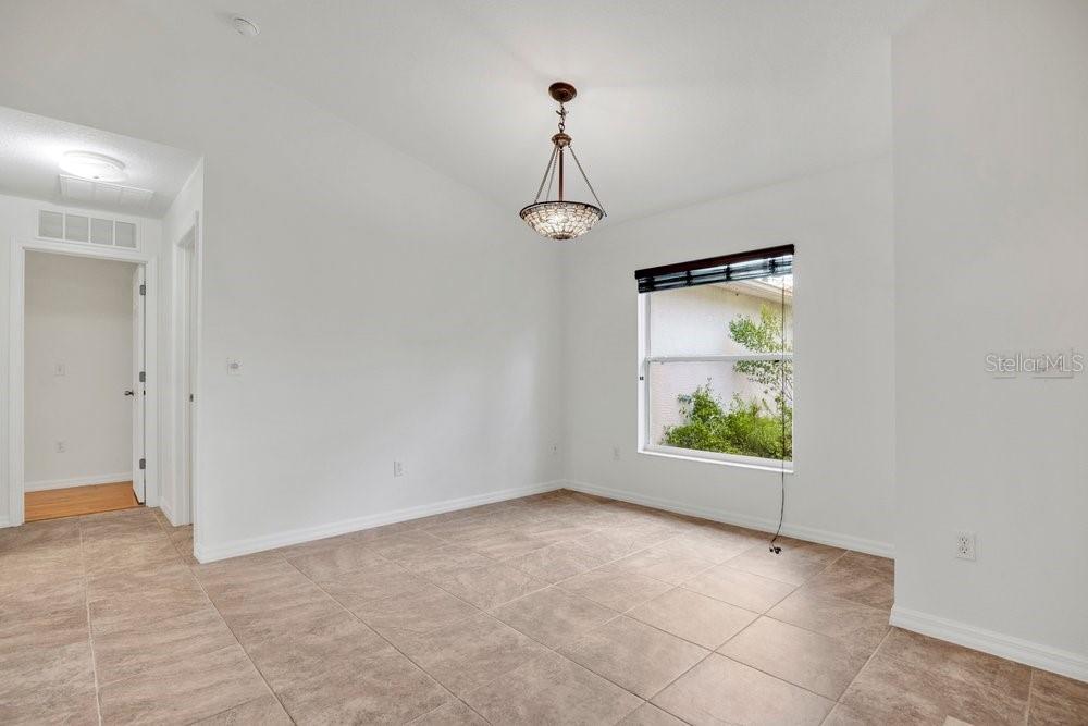 19 Zither Ct Property Photo 11