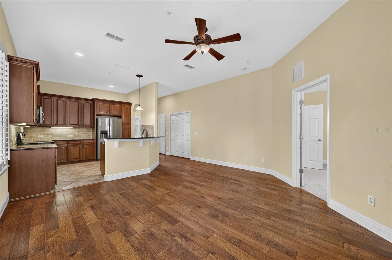 1122 Charming St Property Photo 10