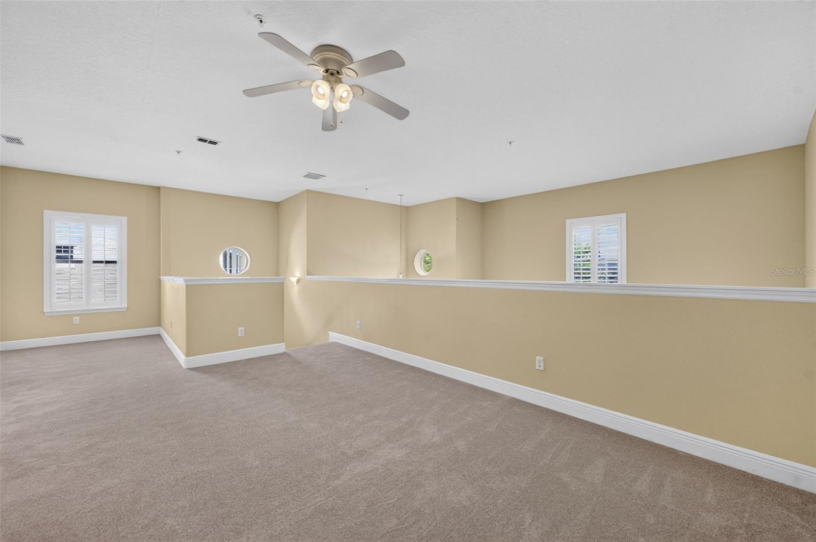 1122 Charming St Property Photo 21