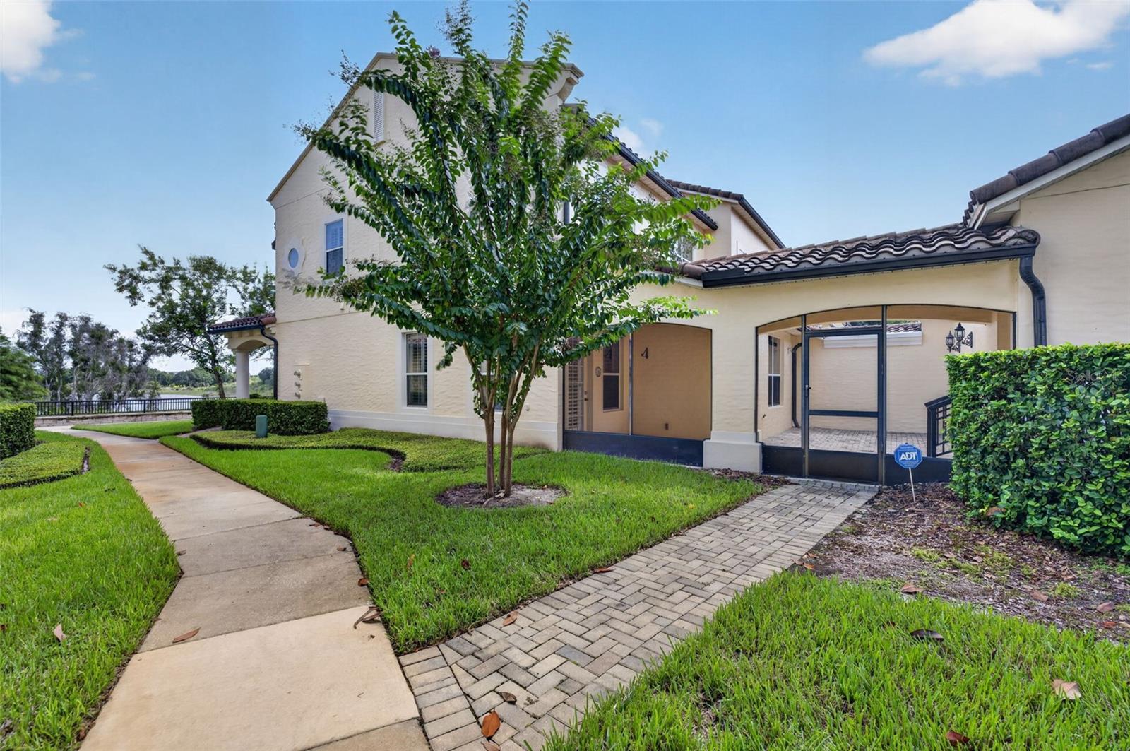 1122 Charming St Property Photo 35