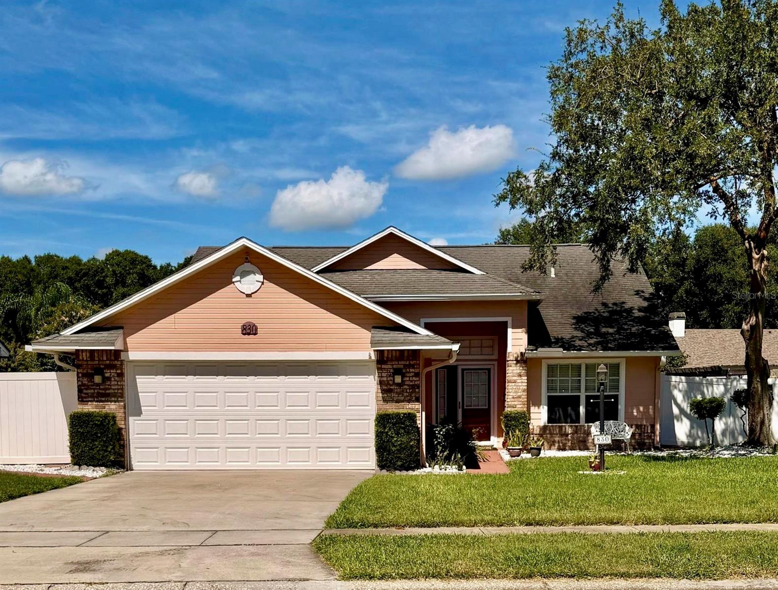 830 LAKE COMO DR Property Photo 1