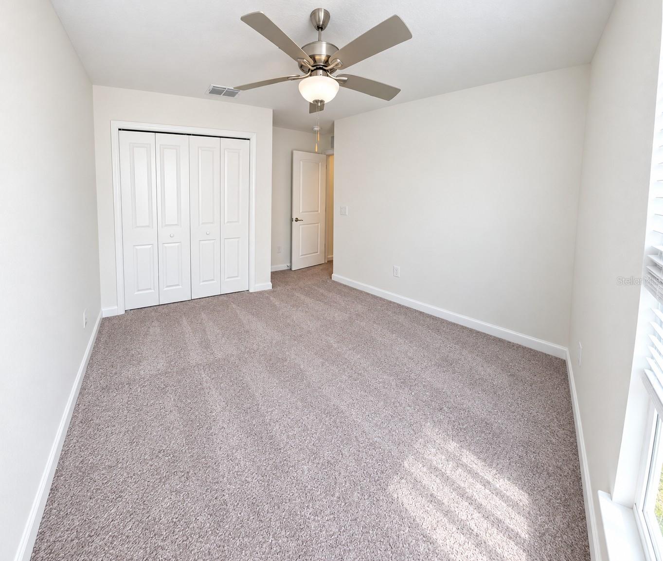 1838 Red Loop Property Photo 6