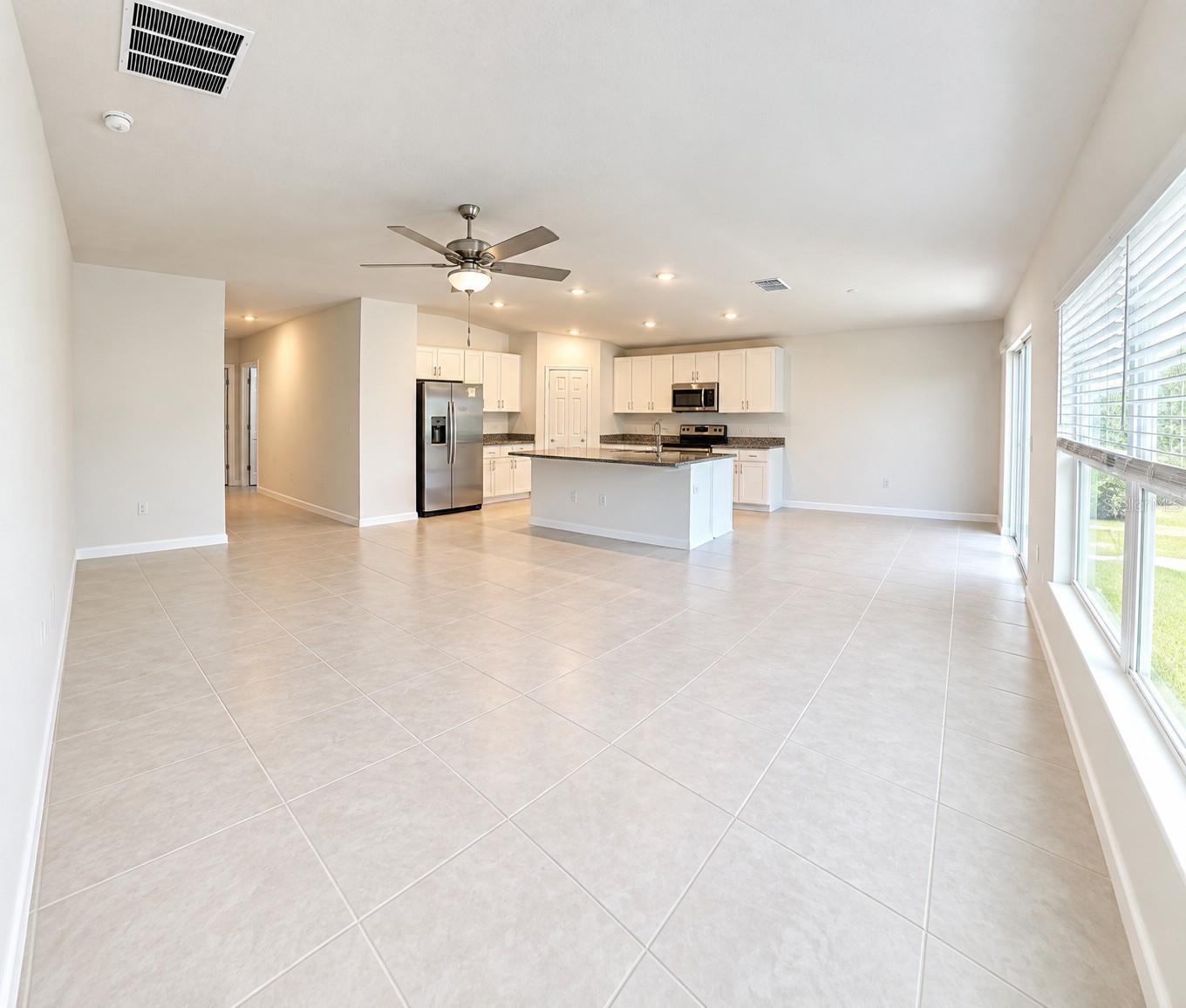 1838 Red Loop Property Photo 11