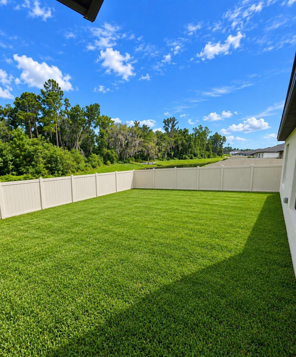 1838 Red Loop Property Photo 18
