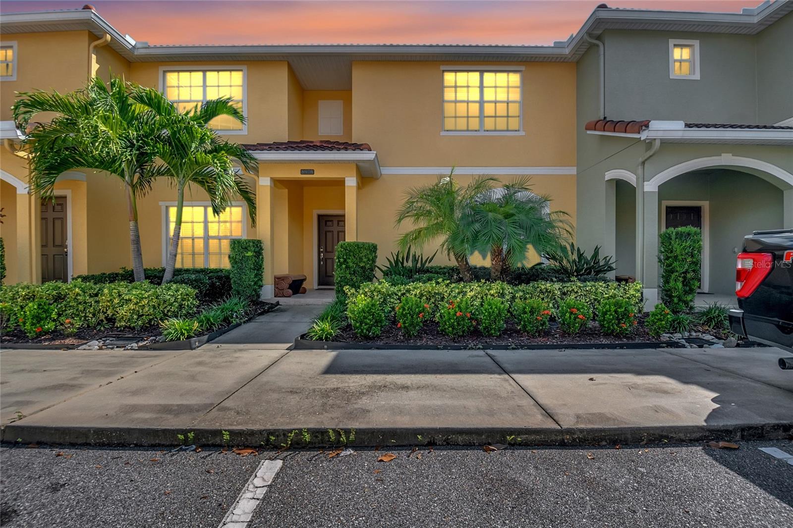 8978 California Palm Rd Property Photo 2