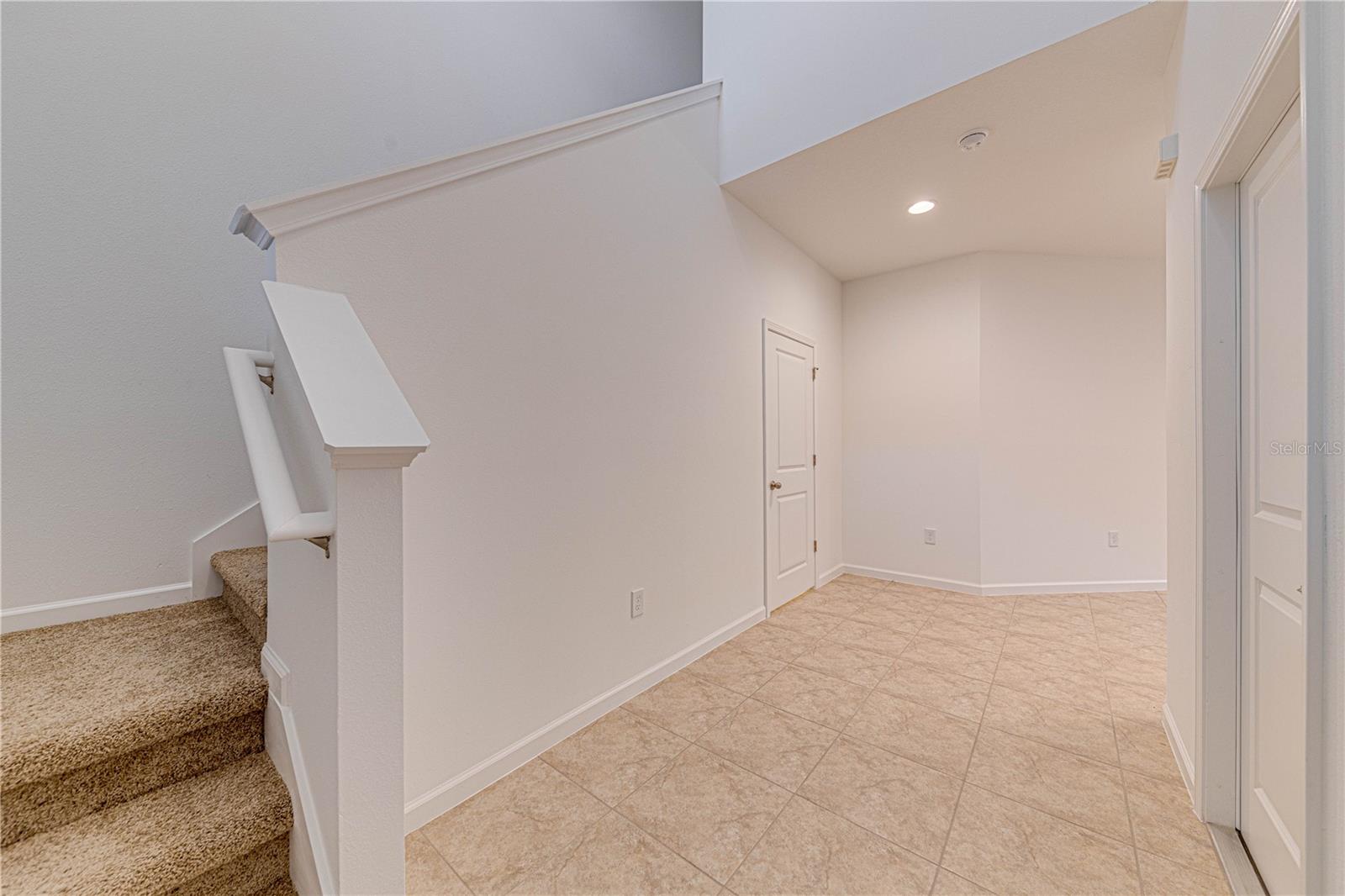 4454 Davos Dr Property Photo 9