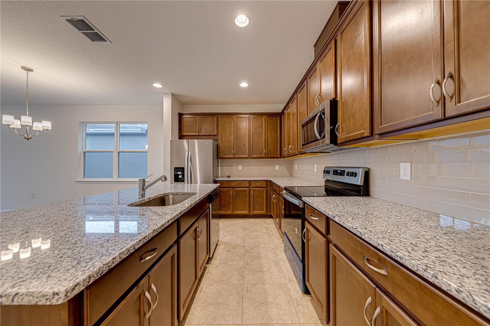 4454 Davos Dr Property Photo 16