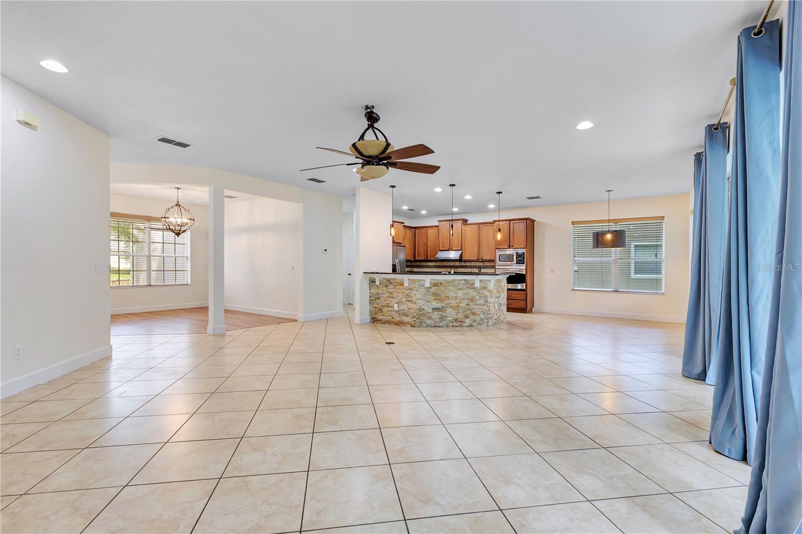 5050 Whitewater Way Property Photo 5