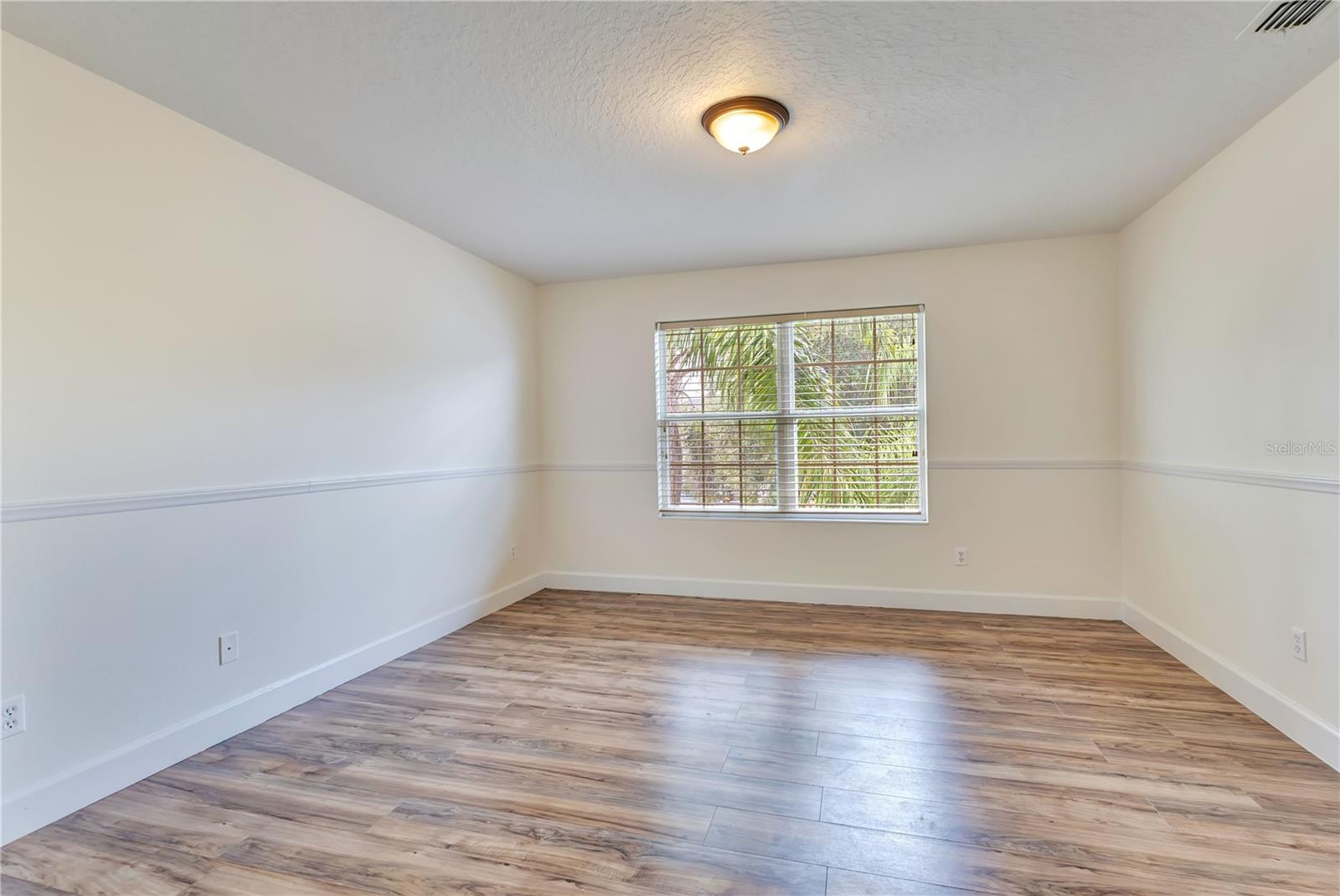 5050 Whitewater Way Property Photo 11