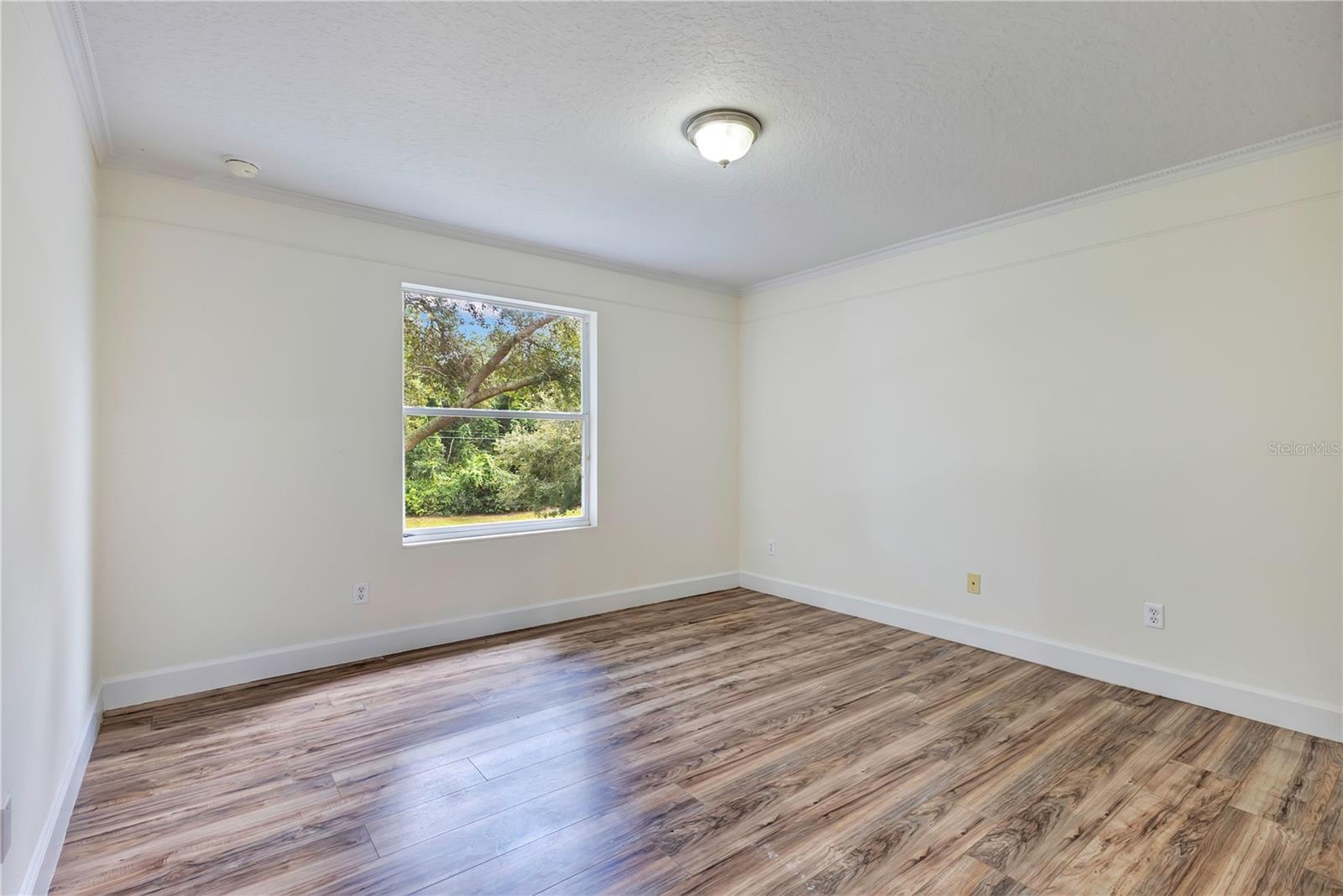 5050 Whitewater Way Property Photo 12