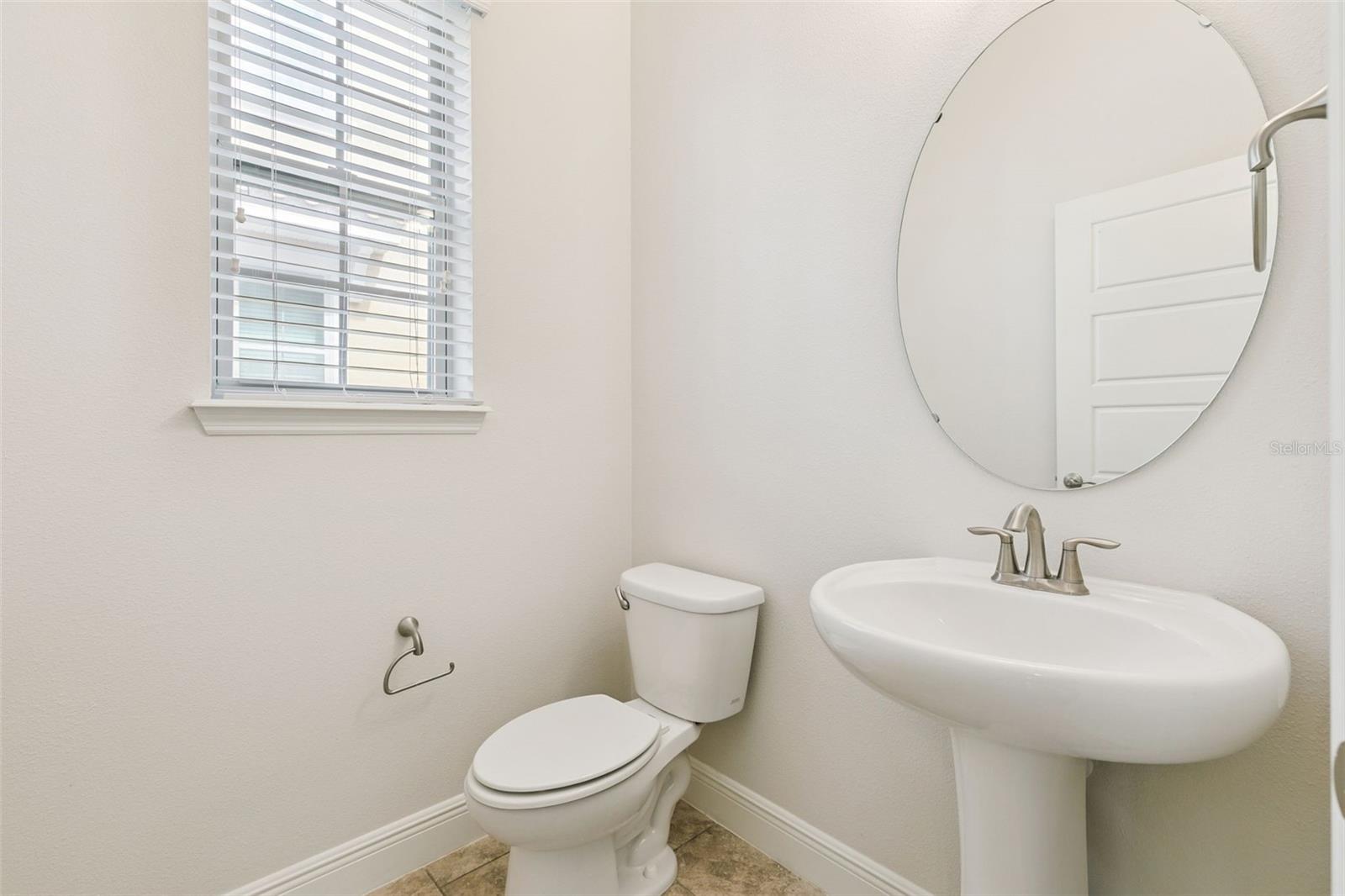 2333 Lobelia Dr Property Photo 14