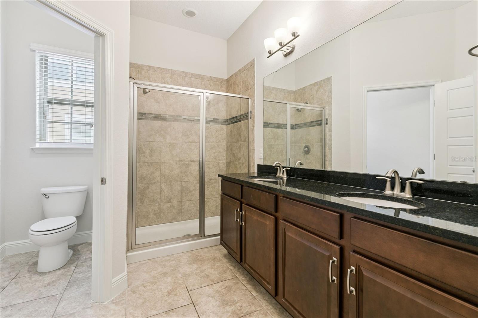 2333 Lobelia Dr Property Photo 16