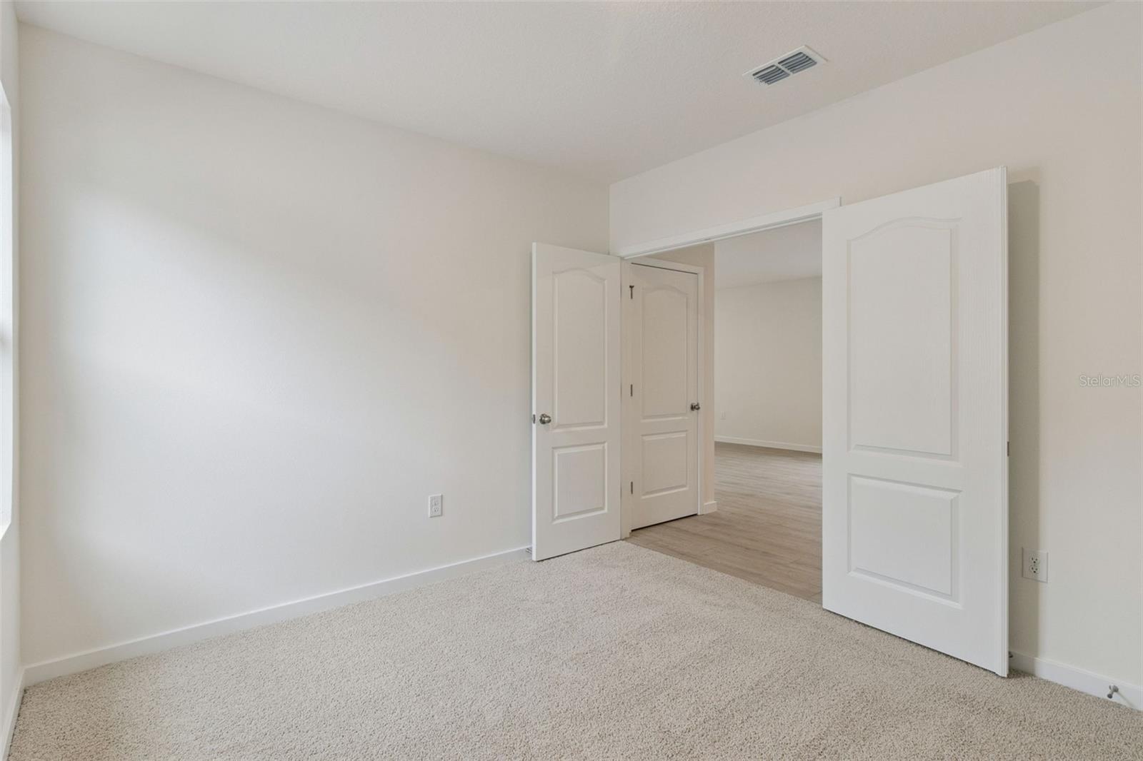 1832 Kindle St Property Photo 24