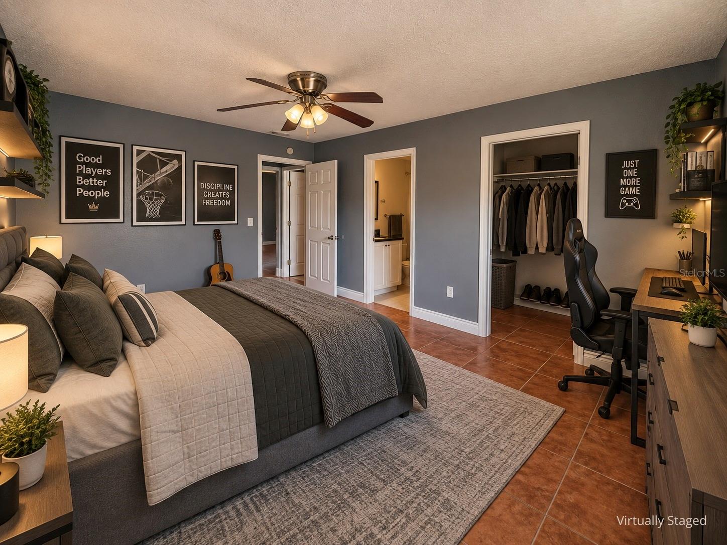 416 Banyon Tree Cir #108 Property Photo 9