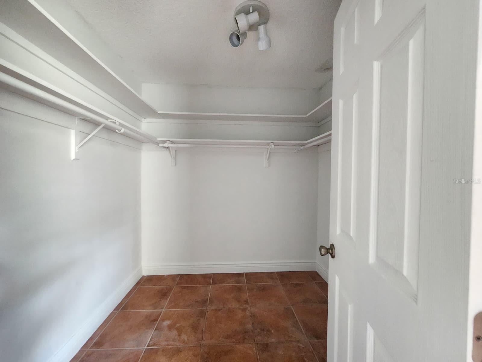 416 Banyon Tree Cir #108 Property Photo 10