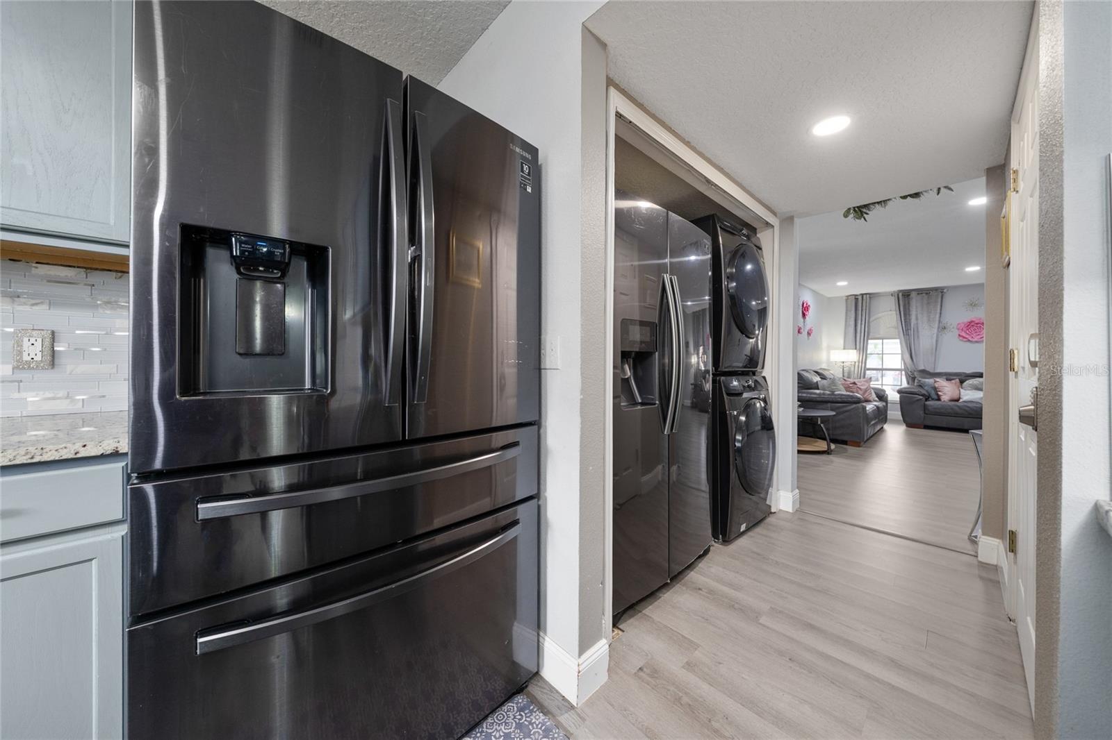 120 Samuel St Property Photo 8