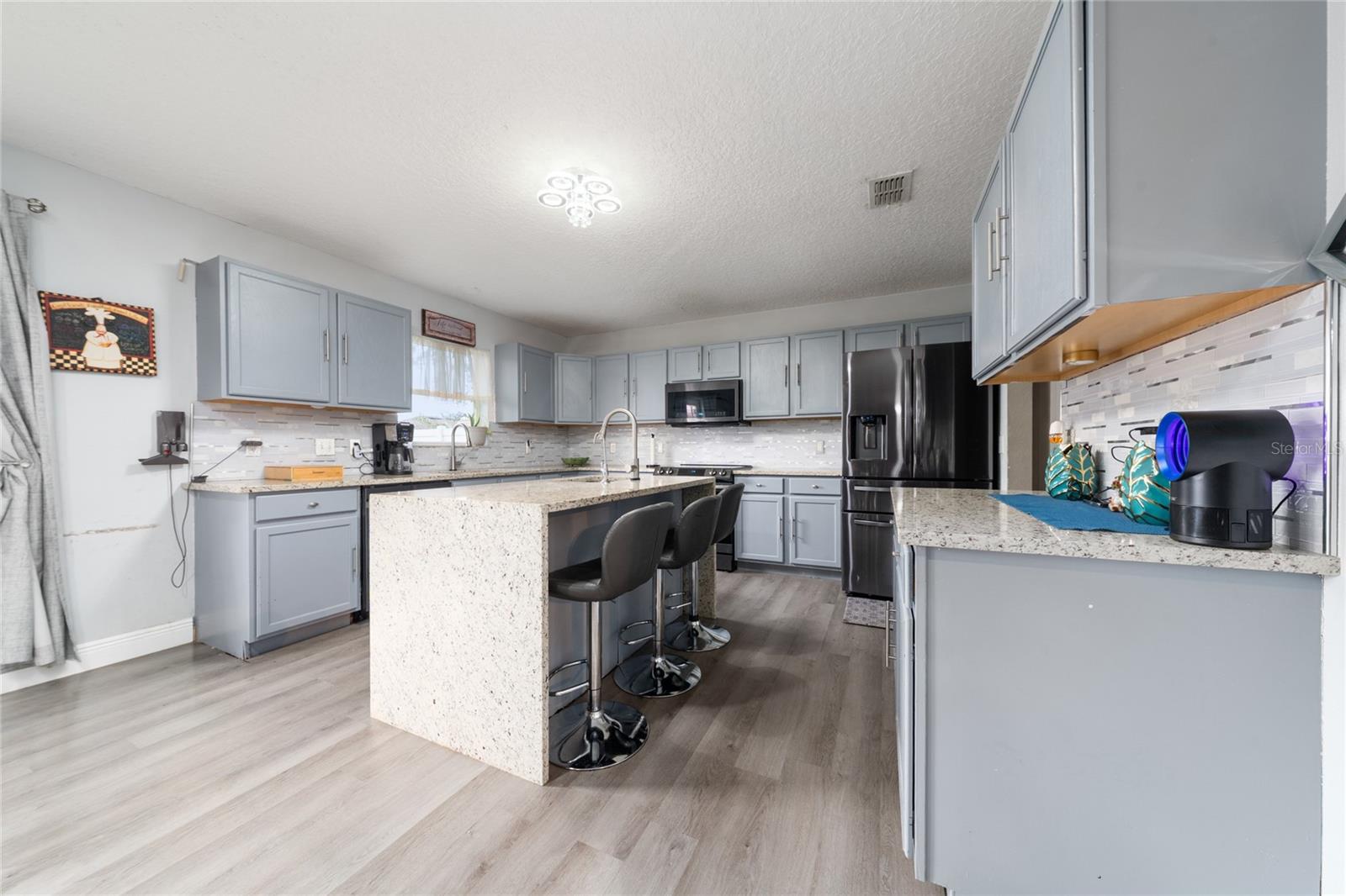 120 Samuel St Property Photo 10