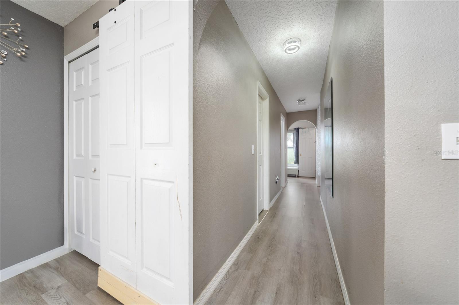 120 Samuel St Property Photo 17