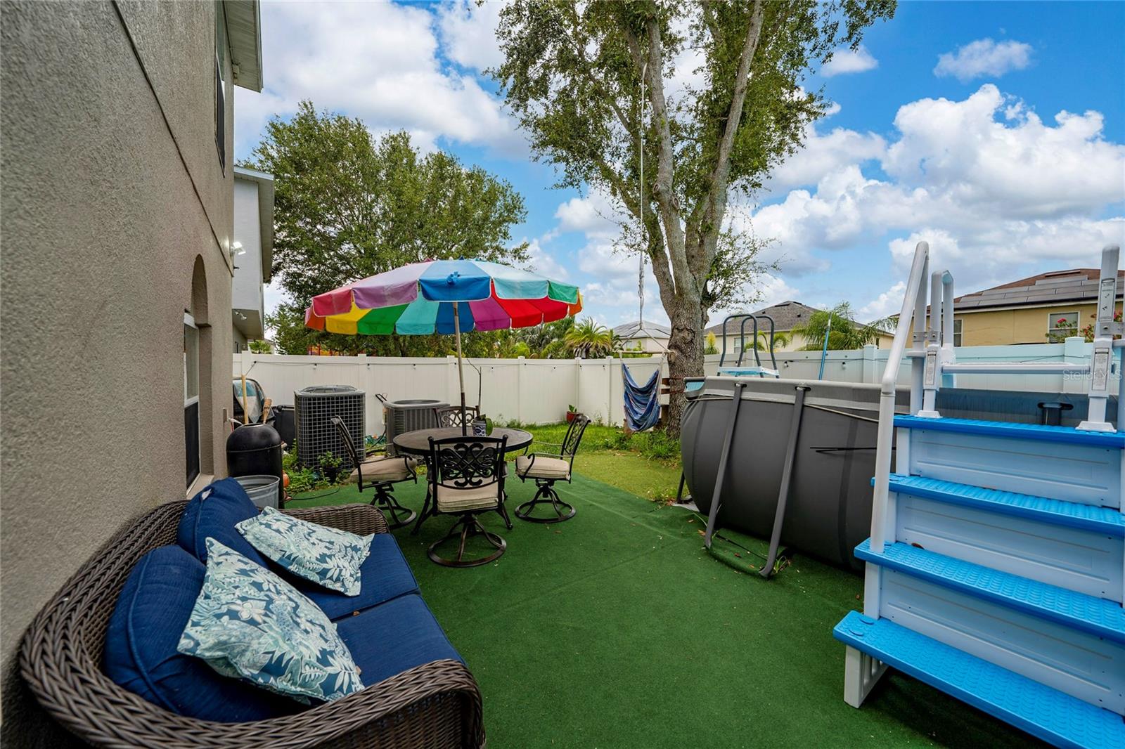 120 Samuel St Property Photo 27