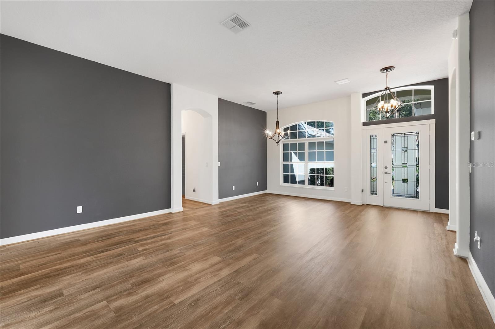 3810 Scarborough Court Property Photo 11
