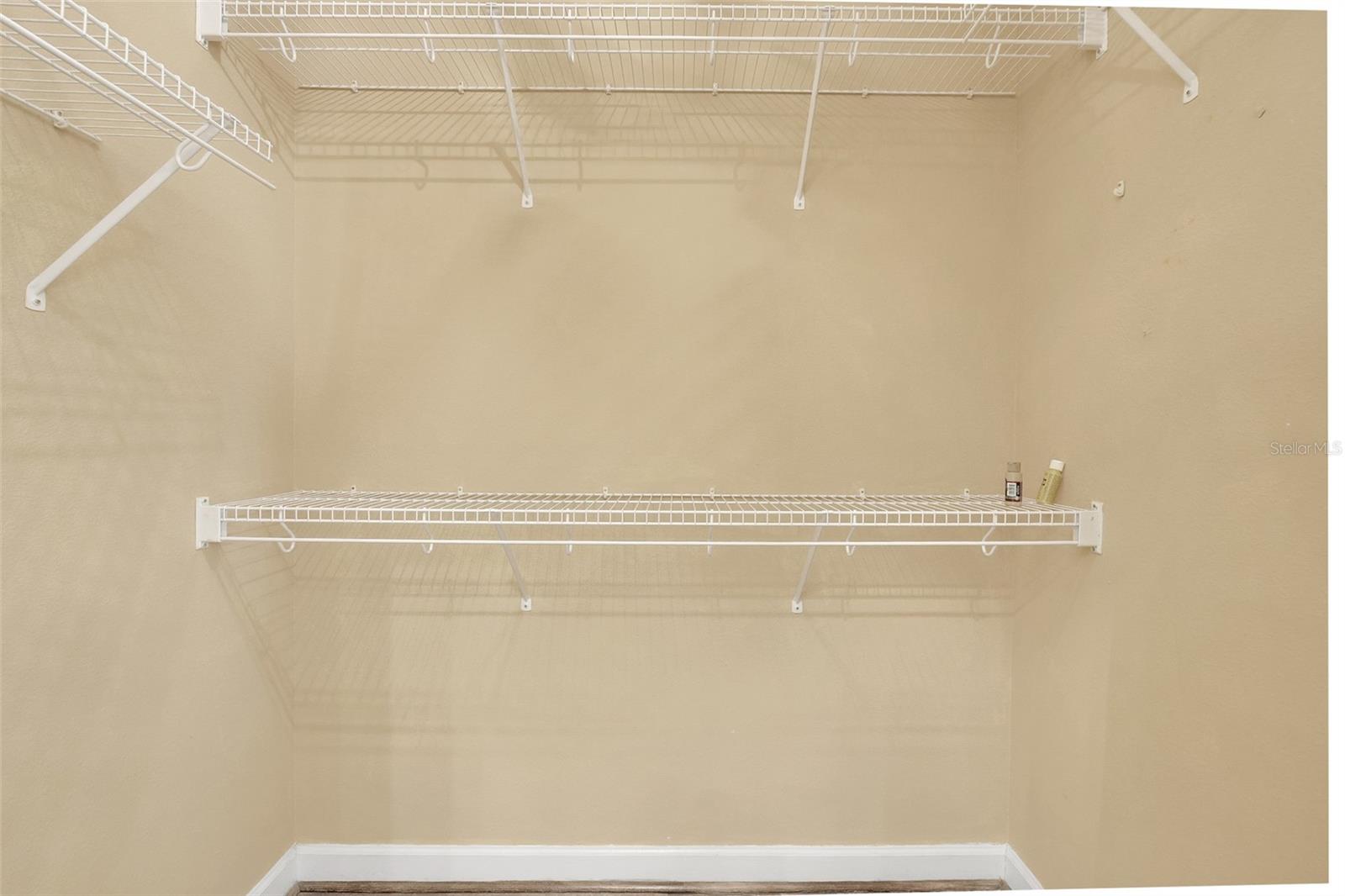 3810 Scarborough Court Property Photo 28