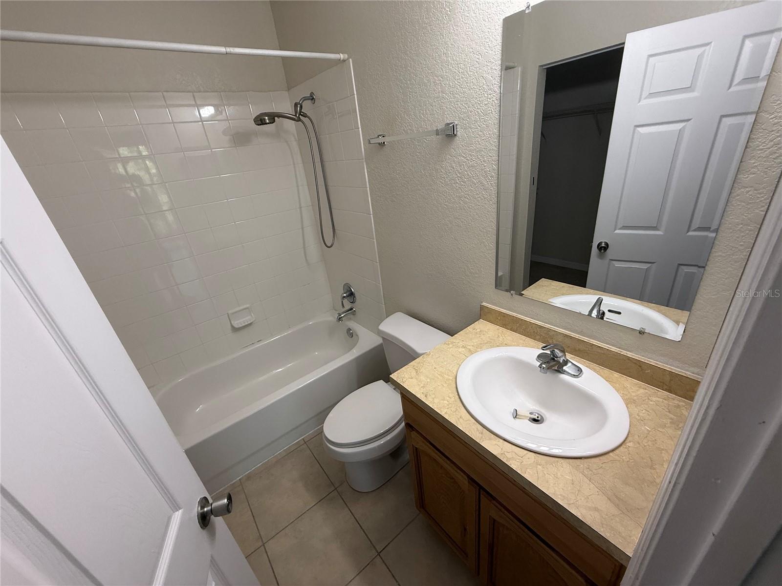 1995 Erving Cir #307 Property Photo 8