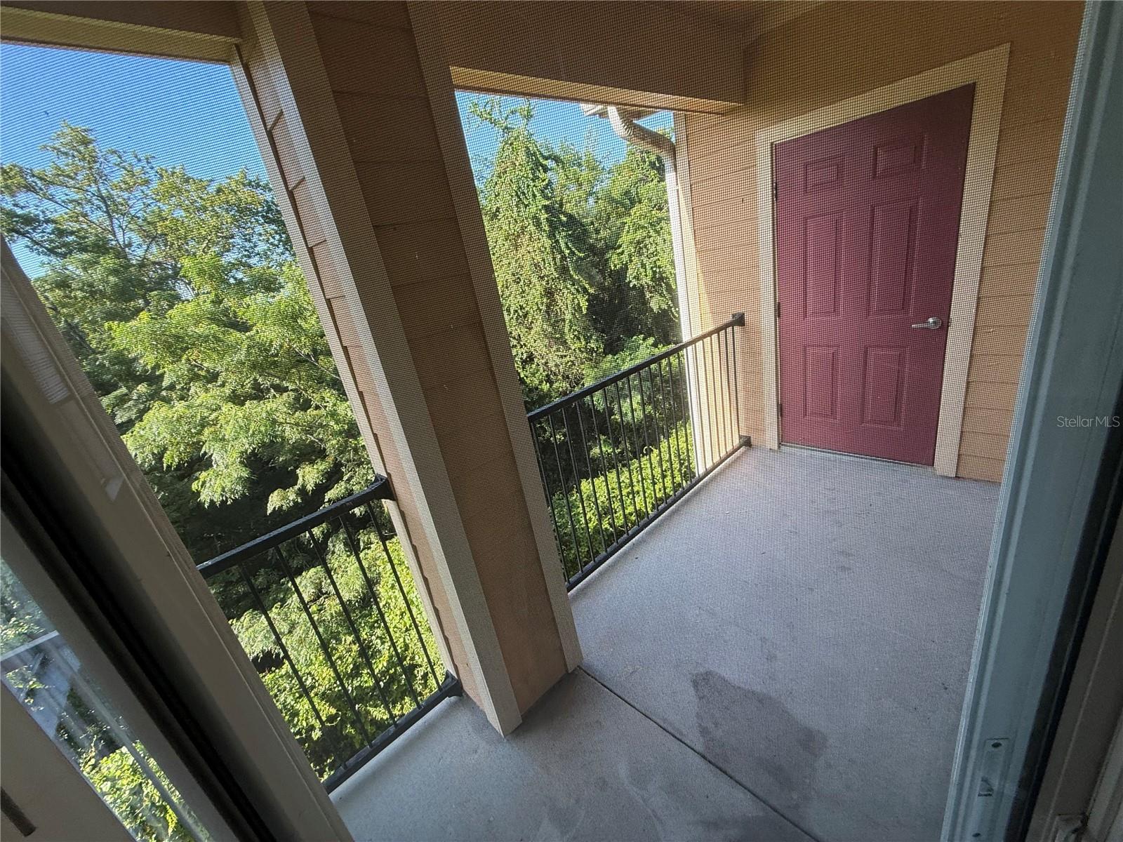 1995 Erving Cir #307 Property Photo 10