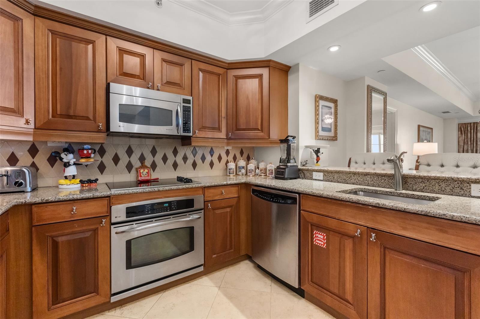 7593 Gathering Dr #407 Property Photo 16