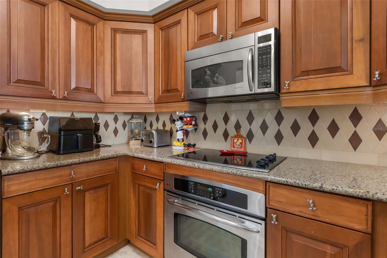 7593 Gathering Dr #407 Property Photo 17
