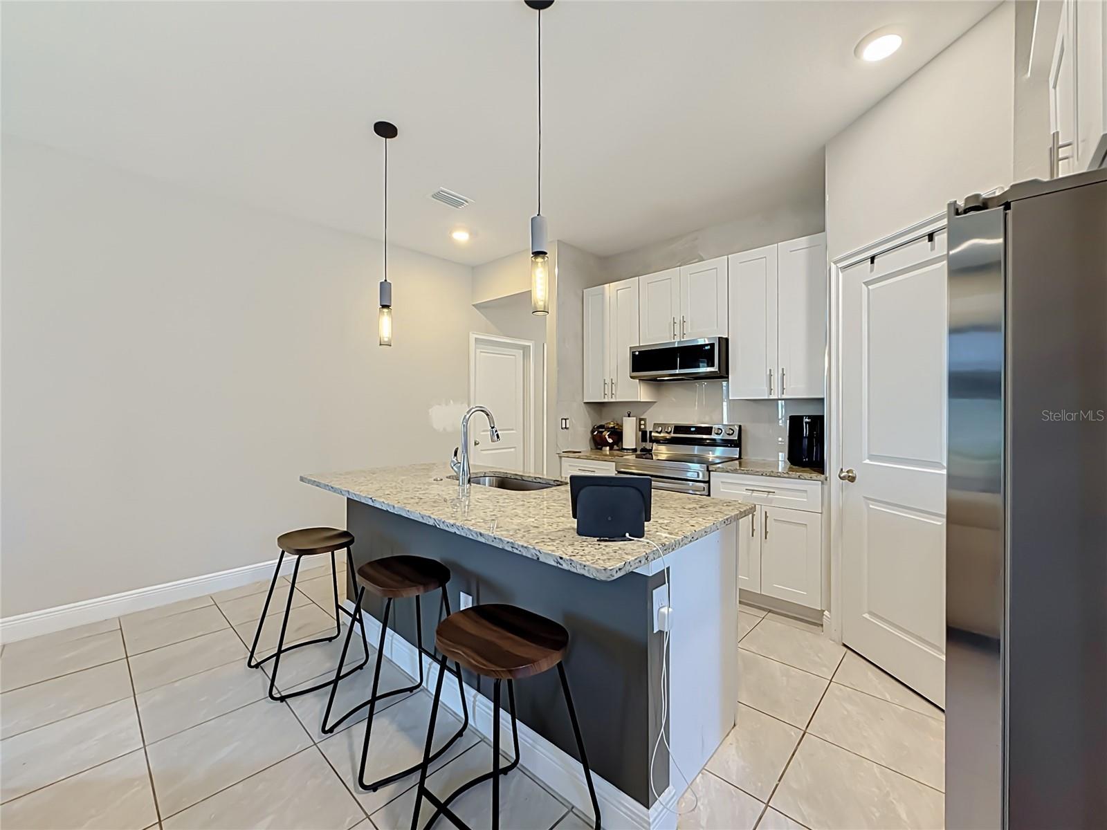 141 Marion Oaks Crse Property Photo 9