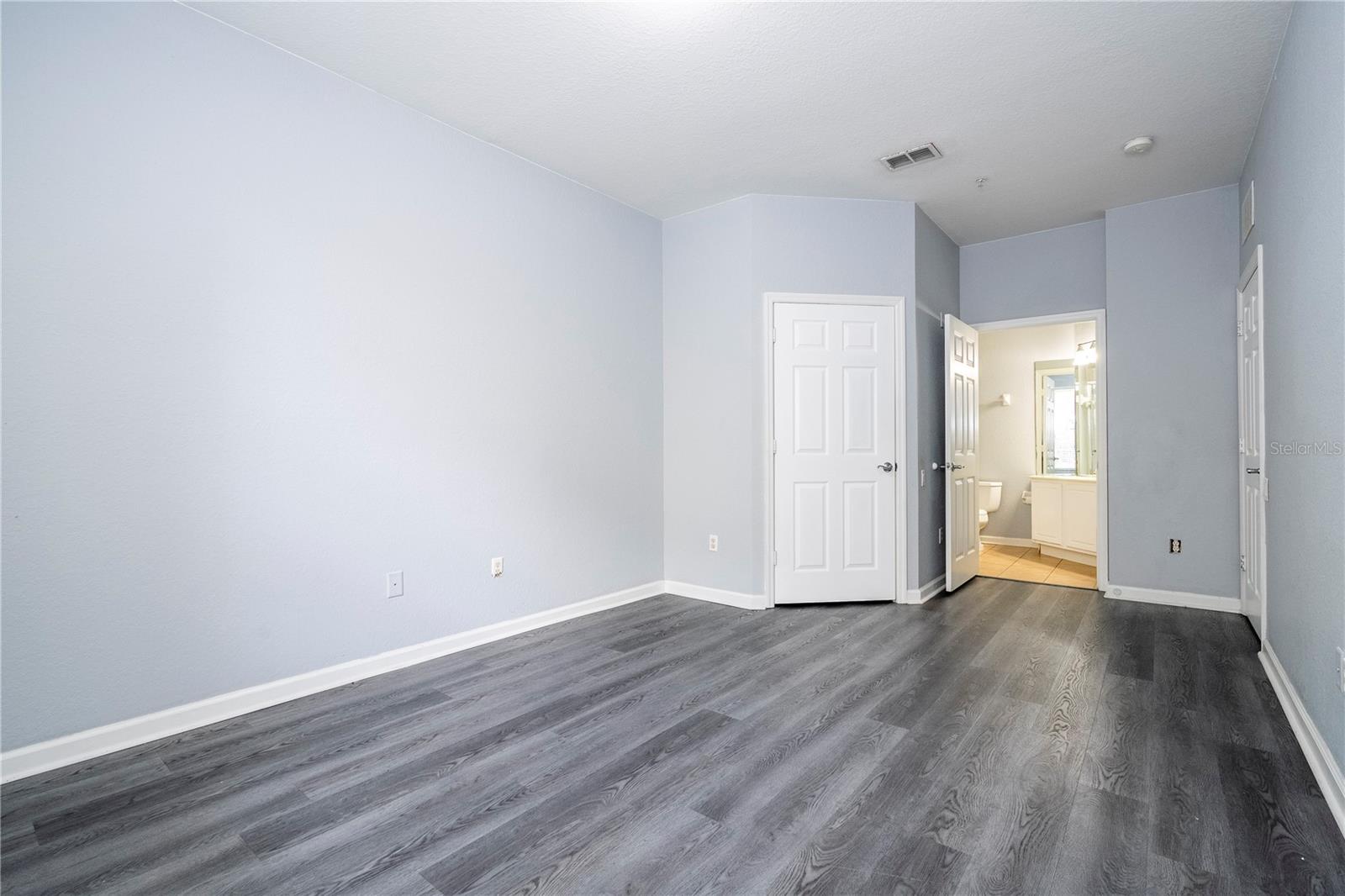 3314 Robert Trent Jones Dr #203 Property Photo 30