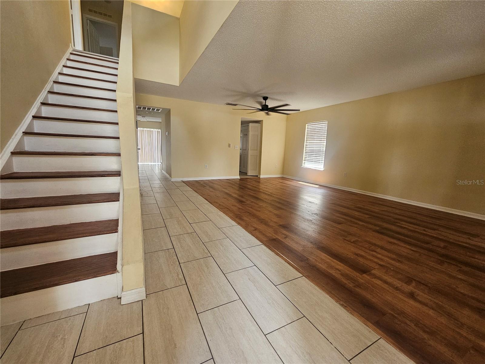 427 Samuel St Property Photo 5