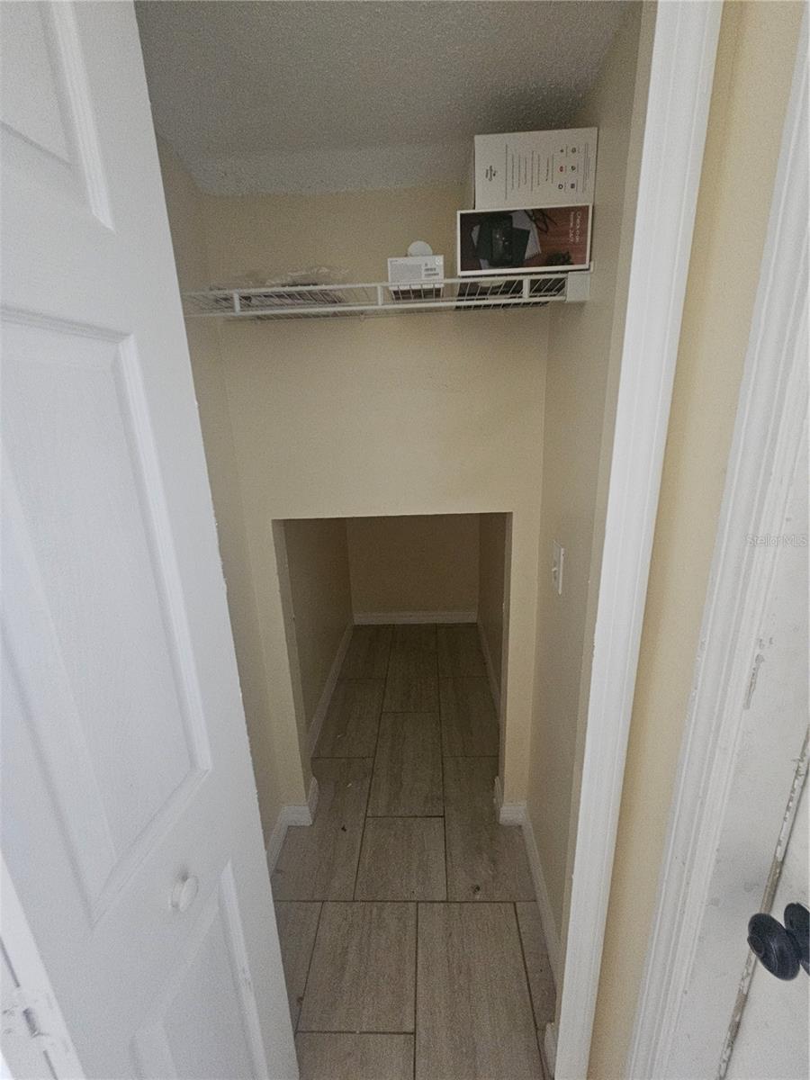 427 Samuel St Property Photo 13