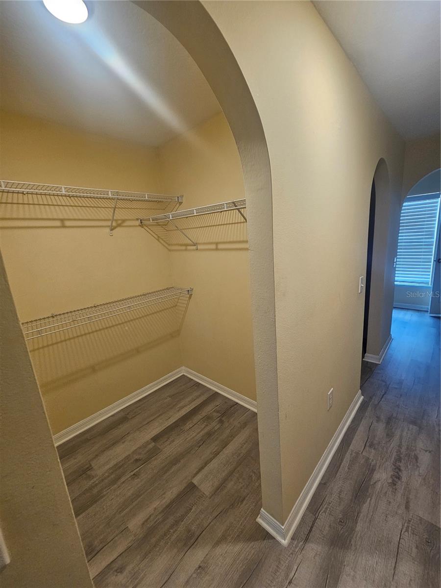 427 Samuel St Property Photo 18