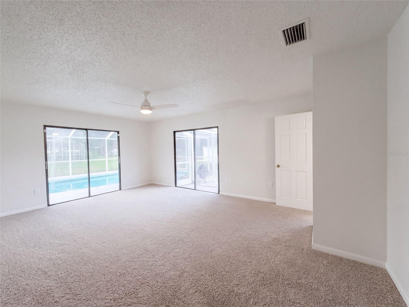 8022 Timber Lake Ln Property Photo 7