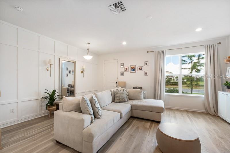 13953 Easdale Aly Property Photo 3