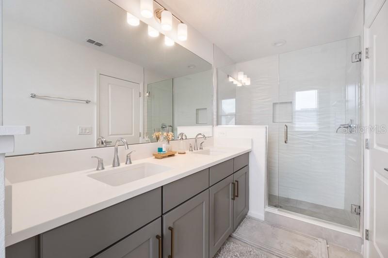 13953 Easdale Aly Property Photo 14