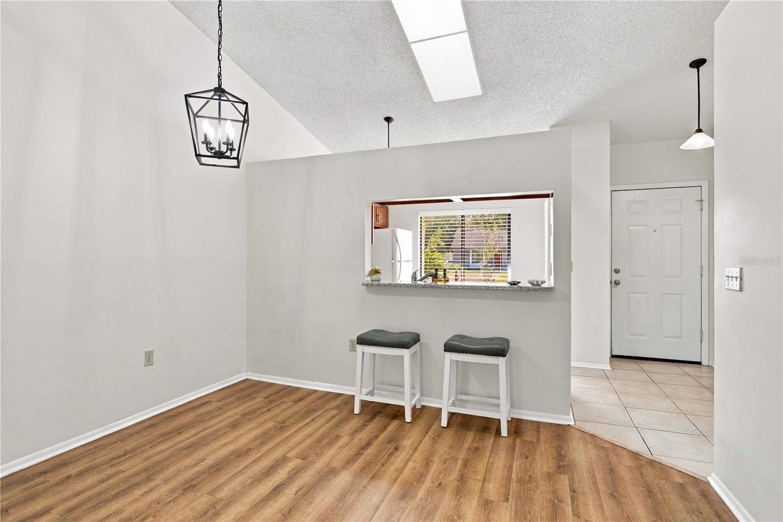 9911 Lancewood St Property Photo 12