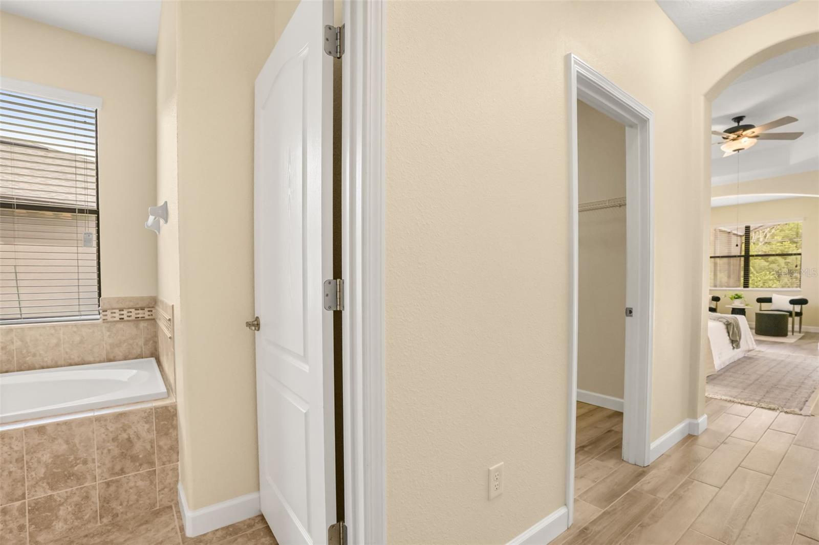 2841 Autumn Breeze Way Property Photo 26