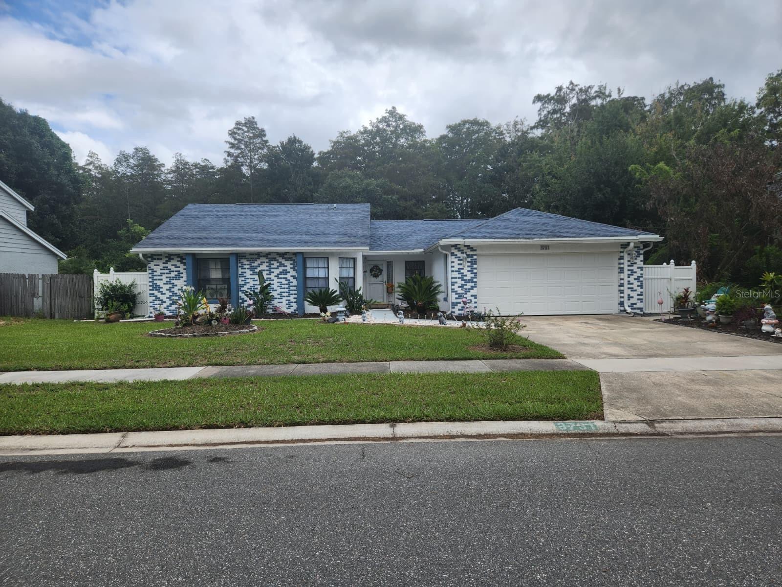 3731 Valencia Grove Ln Property Photo 1