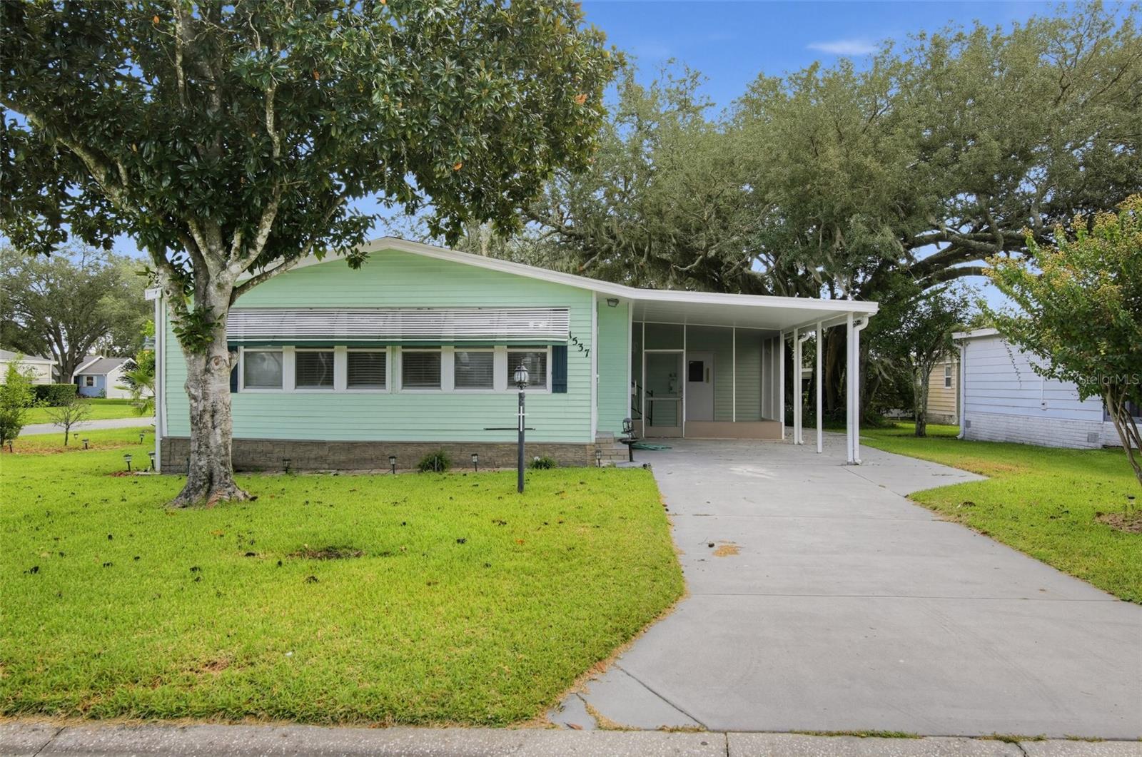 1537 E SCHWARTZ BLVD Property Photo 1