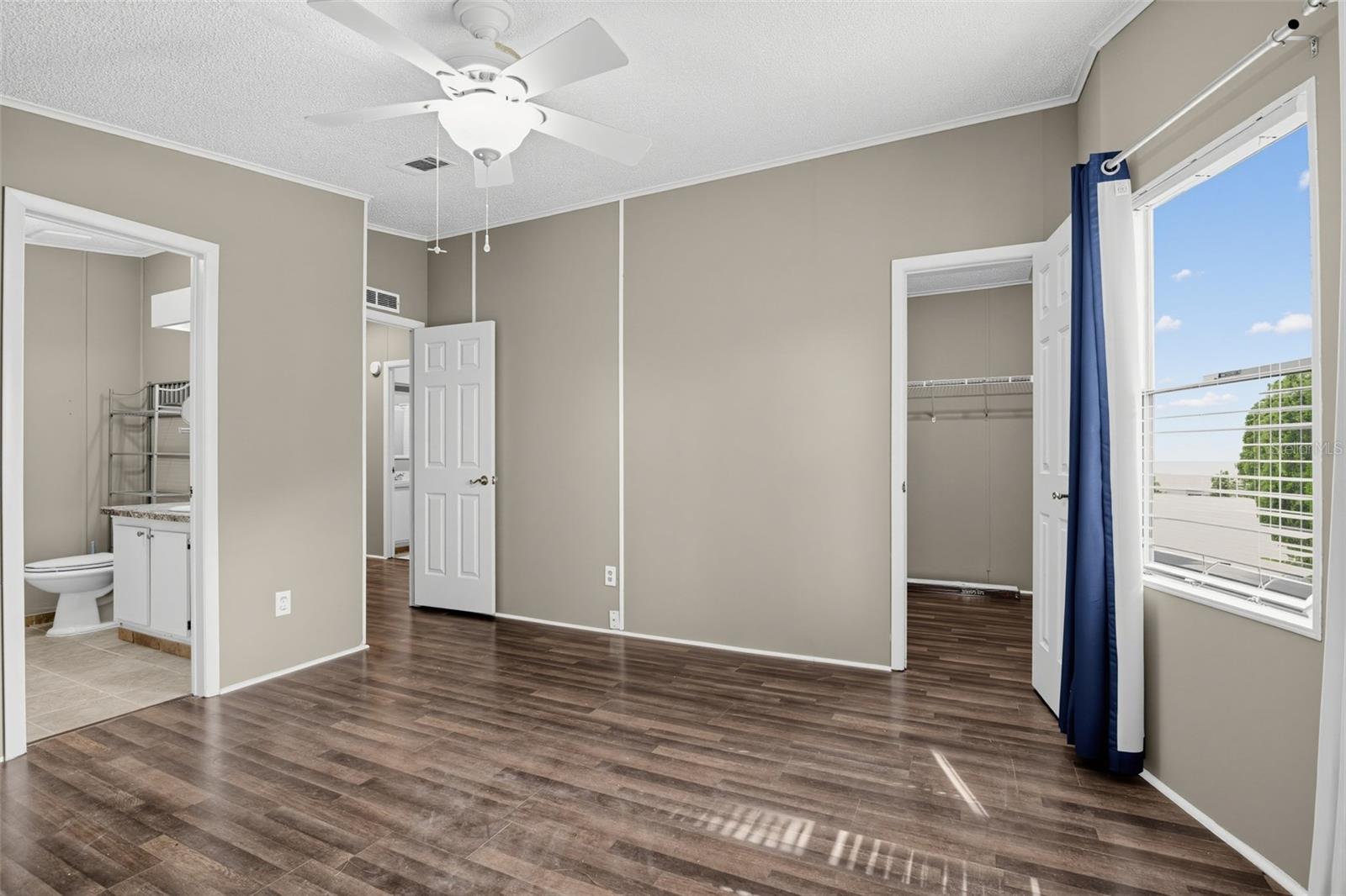 1537 E Schwartz Blvd Property Photo 19