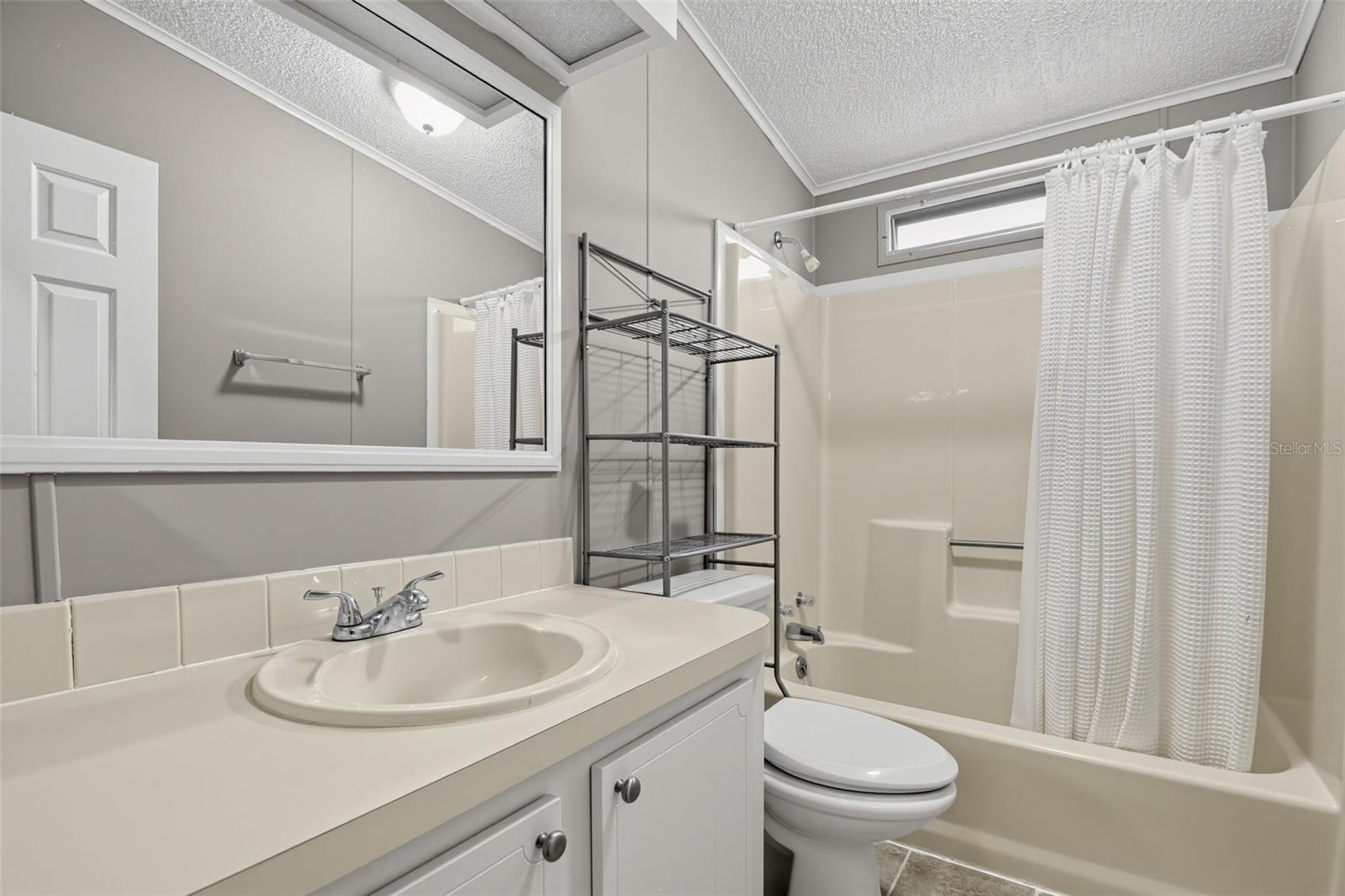 1537 E Schwartz Blvd Property Photo 26