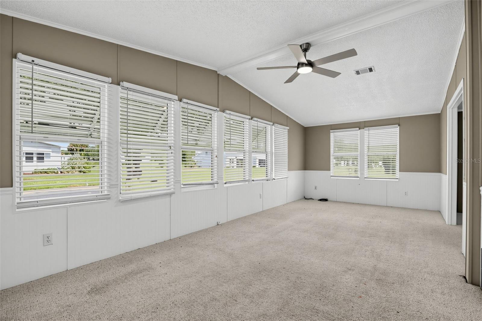 1537 E Schwartz Blvd Property Photo 30