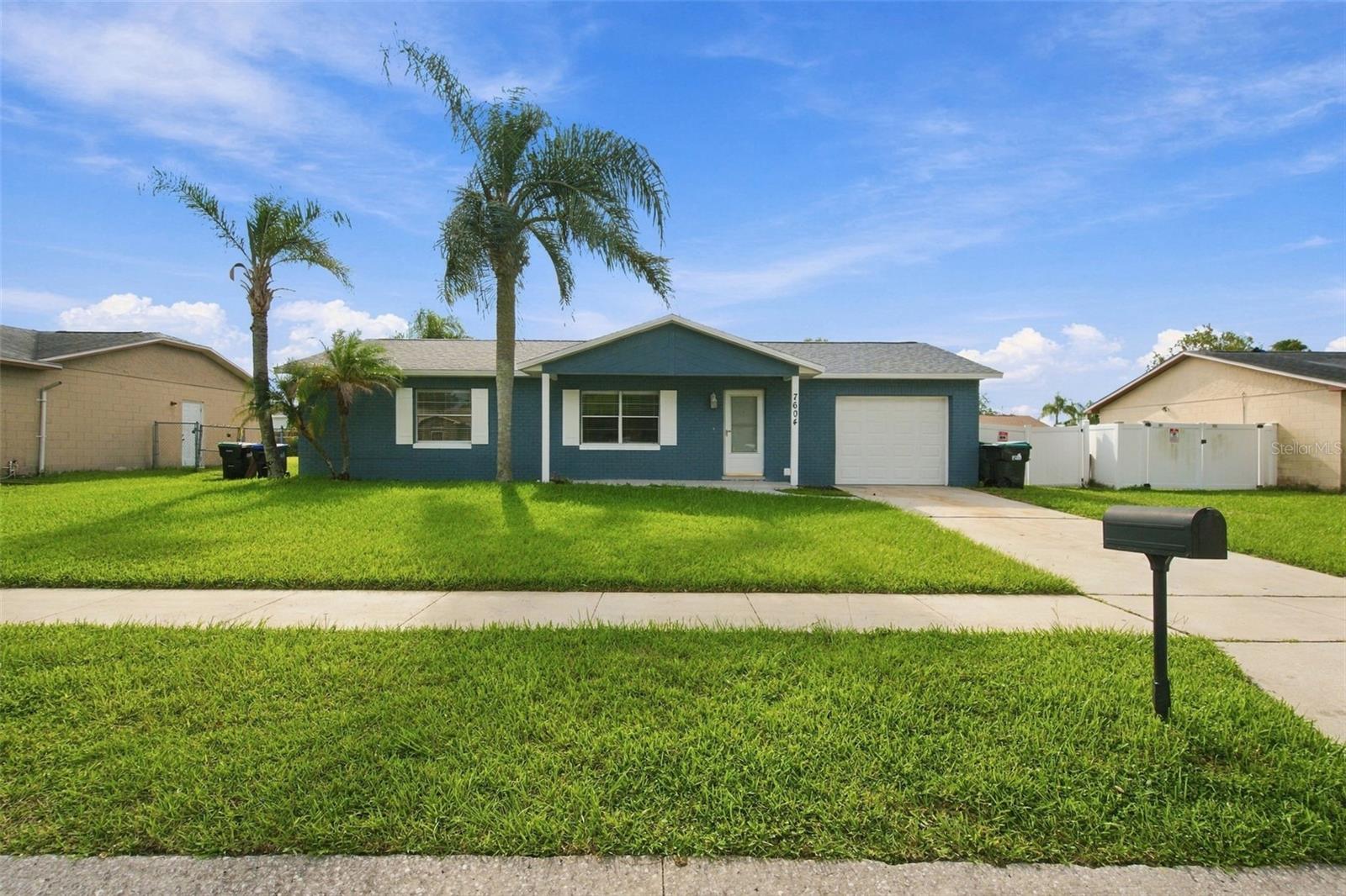 7604 Autumn Pines Dr Property Photo 2